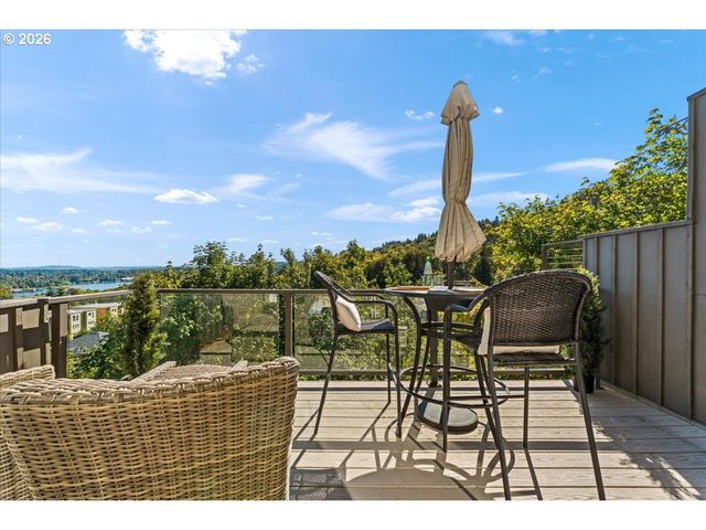 4642 Sw CONDOR Ave 2, Portland, OR 97239