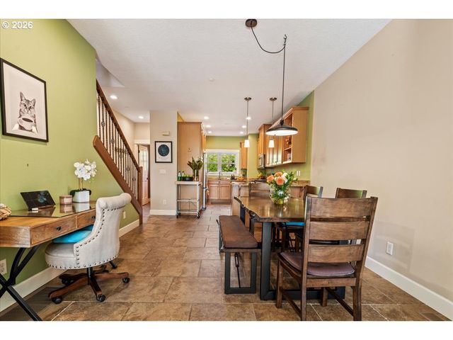 4642 Sw CONDOR Ave 2, Portland, OR 97239