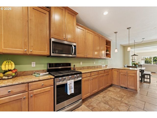 4642 Sw CONDOR Ave 2, Portland, OR 97239