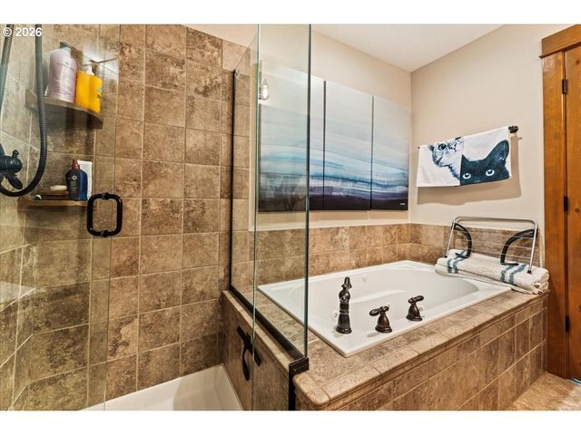 4642 Sw CONDOR Ave 2, Portland, OR 97239