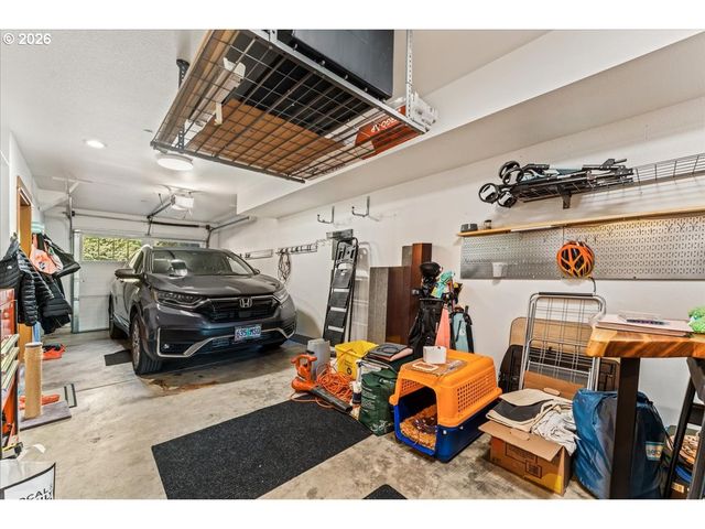 4642 Sw CONDOR Ave 2, Portland, OR 97239