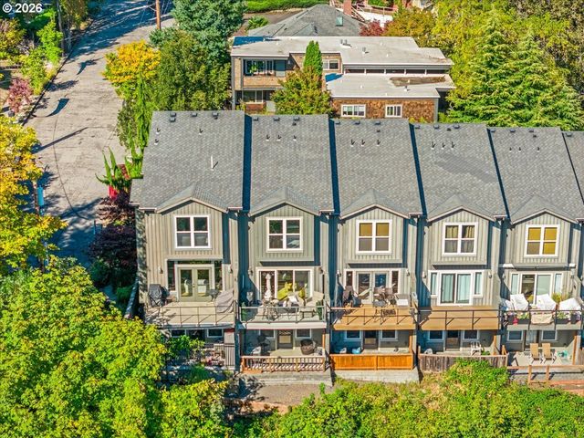 4642 Sw CONDOR Ave 2, Portland, OR 97239