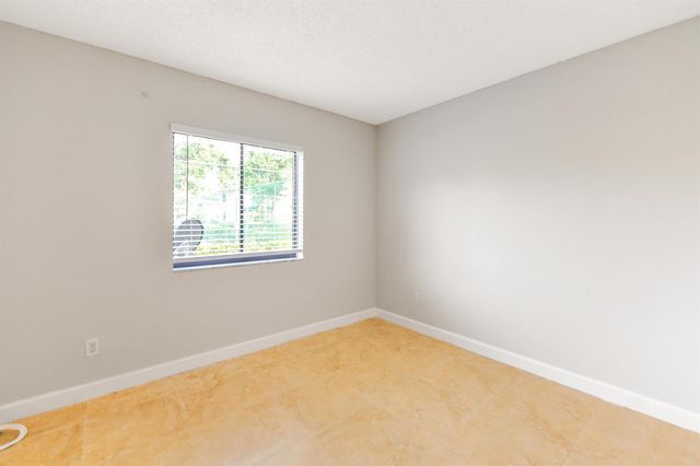6053 10th 140 Avenue N 140, Greenacres, FL 33463