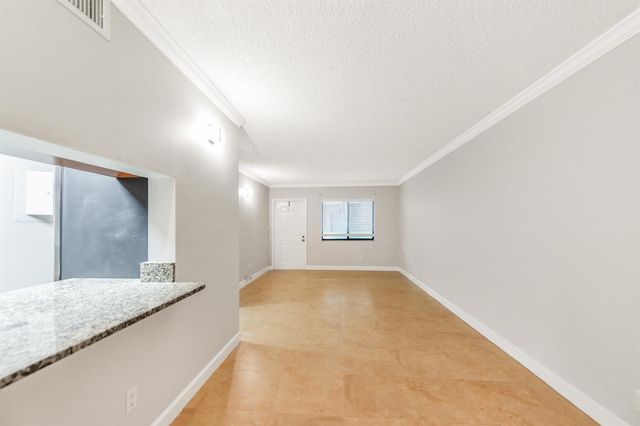 6053 10th 140 Avenue N 140, Greenacres, FL 33463