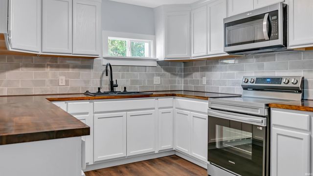 220 N Adams Street, Bloomington, IN 47404