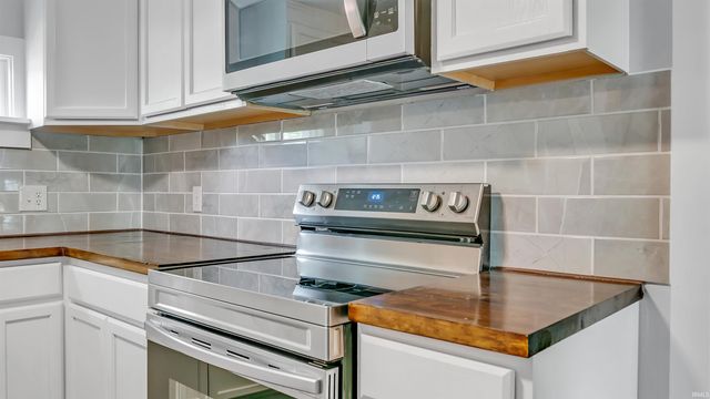 220 N Adams Street, Bloomington, IN 47404
