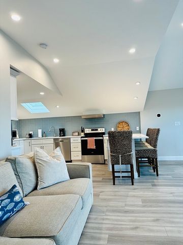 49 Northern Blvd A, Newbury, MA 01951