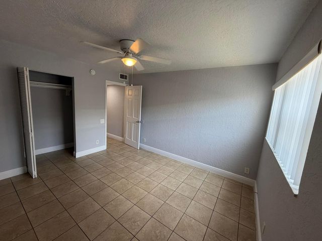 4423 TREEHOUSE Lane C, Tamarac, FL 33319