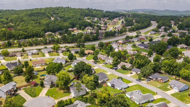 40 Meadow Ridge Loop, Maumelle, AR 72113