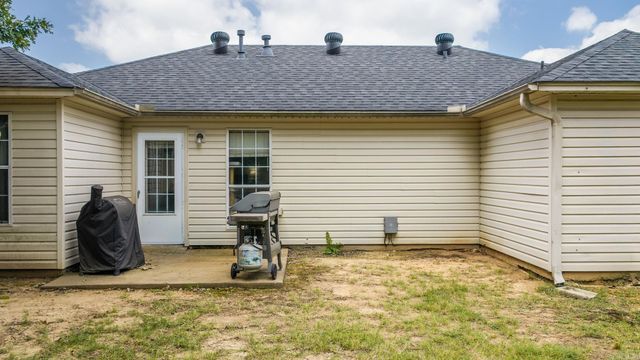 40 Meadow Ridge Loop, Maumelle, AR 72113