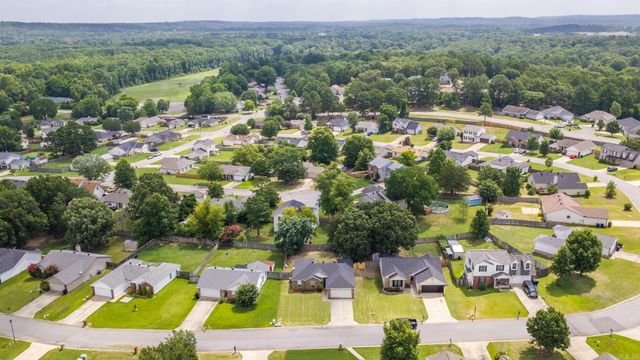 40 Meadow Ridge Loop, Maumelle, AR 72113