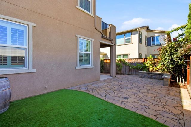 384 Misty Circle, Livermore, CA 94550