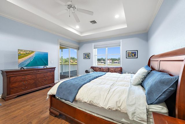 3104 SW Porpoise Circle, Stuart, FL 34997