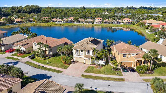 3104 SW Porpoise Circle, Stuart, FL 34997