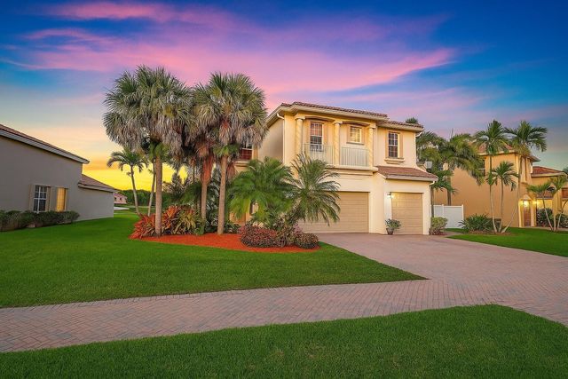 3104 SW Porpoise Circle, Stuart, FL 34997