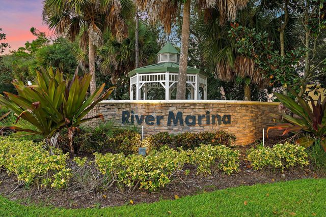 3104 SW Porpoise Circle, Stuart, FL 34997