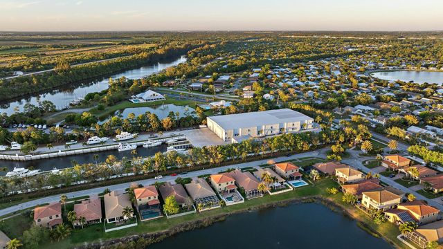 3104 SW Porpoise Circle, Stuart, FL 34997