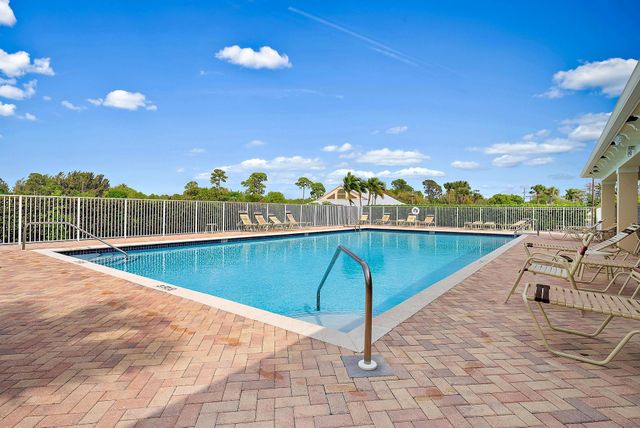 3104 SW Porpoise Circle, Stuart, FL 34997