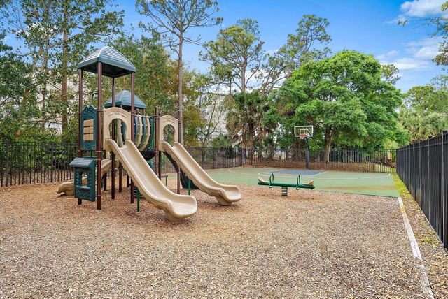 3104 SW Porpoise Circle, Stuart, FL 34997