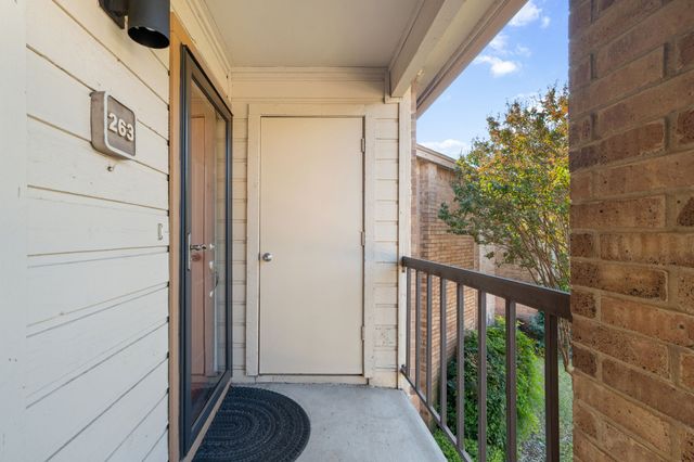 16301 Ledgemont Lane 263, Addison, TX 75001