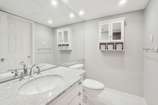 16301 Ledgemont Lane 263, Addison, TX 75001