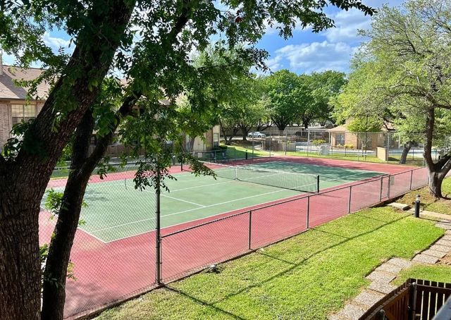 16301 Ledgemont Lane 263, Addison, TX 75001