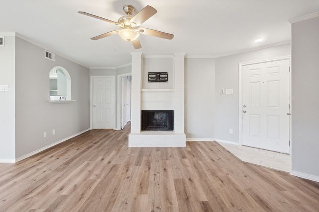 16301 Ledgemont Lane 263, Addison, TX 75001