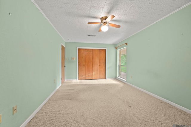 38517 La Hwy 74, Gonzales, LA 70737
