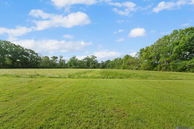 38517 La Hwy 74, Gonzales, LA 70737