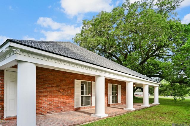38517 La Hwy 74, Gonzales, LA 70737