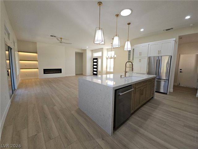 10724 Argents Hill Drive, Las Vegas, NV 89134