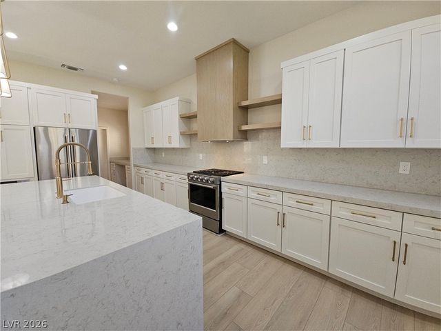 10724 Argents Hill Drive, Las Vegas, NV 89134