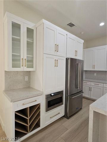 10724 Argents Hill Drive, Las Vegas, NV 89134