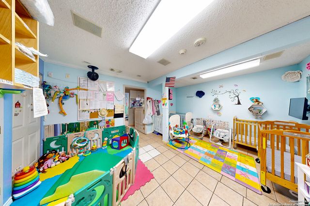 1222 Fredericksburg, San Antonio, TX 78201