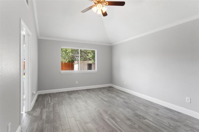 11710 Seawood Drive, Houston, TX 77089