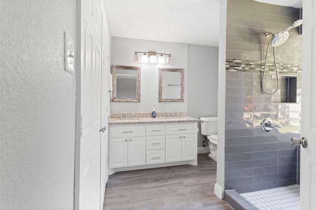 11710 Seawood Drive, Houston, TX 77089