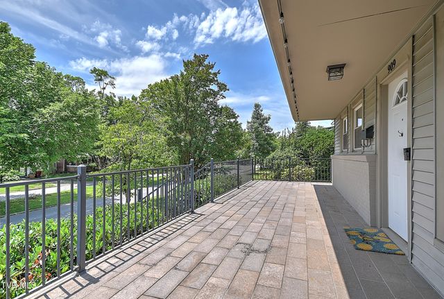 909 East Holston Avenue, Johnson City, TN 37601