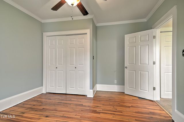 909 East Holston Avenue, Johnson City, TN 37601