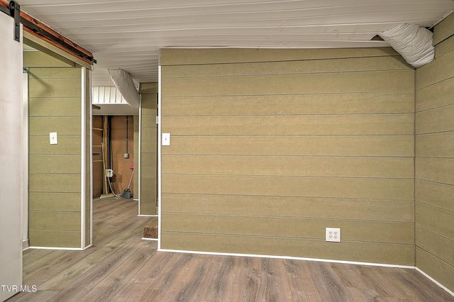909 East Holston Avenue, Johnson City, TN 37601