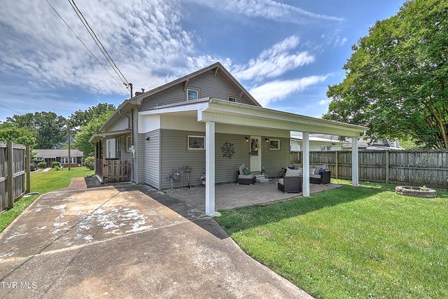 909 East Holston Avenue, Johnson City, TN 37601