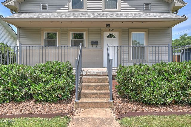 909 East Holston Avenue, Johnson City, TN 37601