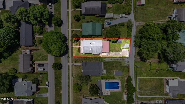 909 East Holston Avenue, Johnson City, TN 37601