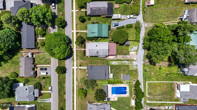 909 East Holston Avenue, Johnson City, TN 37601