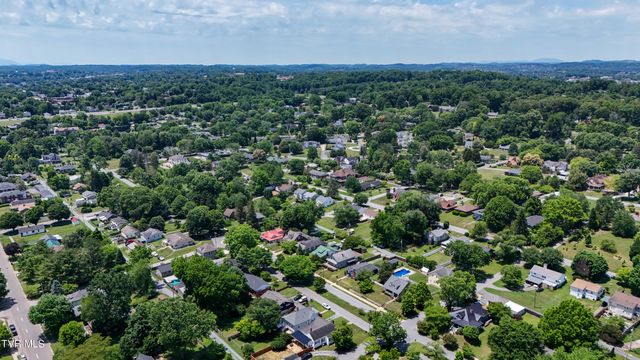 909 East Holston Avenue, Johnson City, TN 37601
