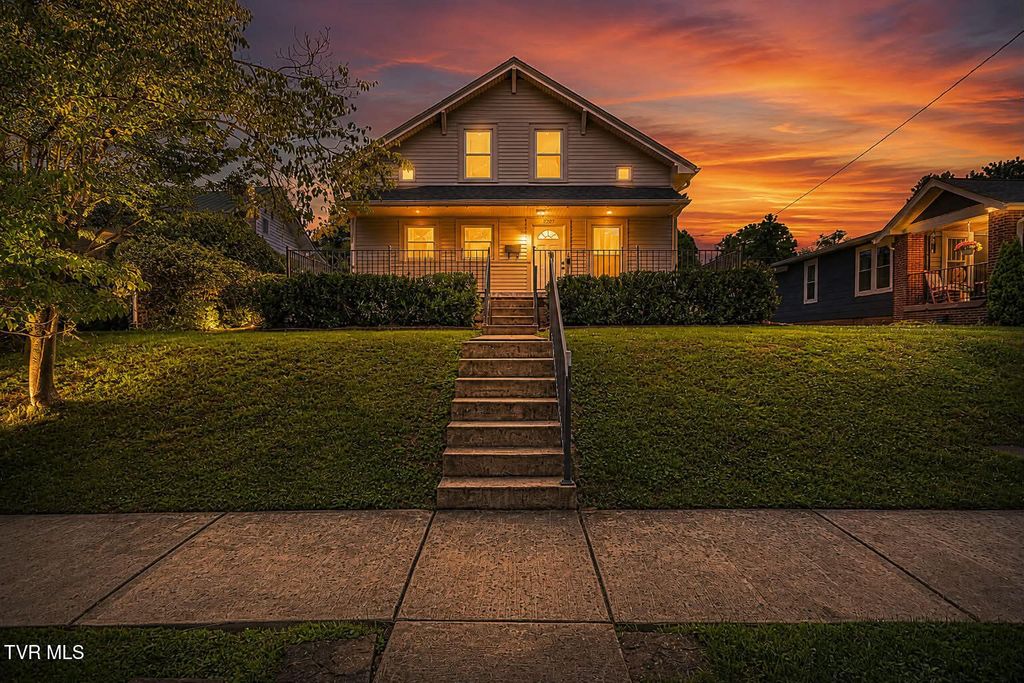 909 East Holston Avenue, Johnson City, TN 37601