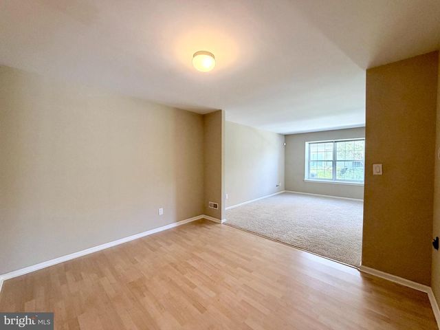 5504 ESSEX LA, Mount Laurel, NJ 08054