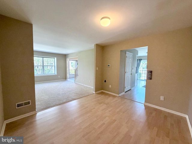 5504 ESSEX LA, Mount Laurel, NJ 08054