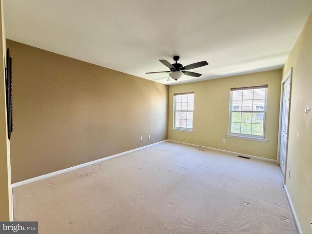5504 ESSEX LA, Mount Laurel, NJ 08054