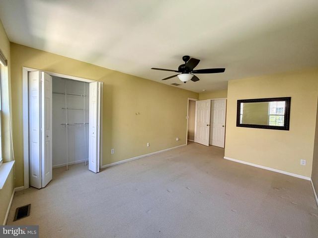 5504 ESSEX LA, Mount Laurel, NJ 08054