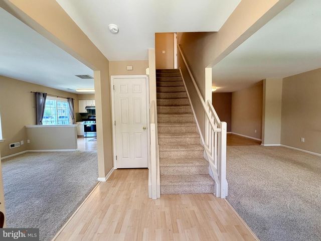 5504 ESSEX LA, Mount Laurel, NJ 08054